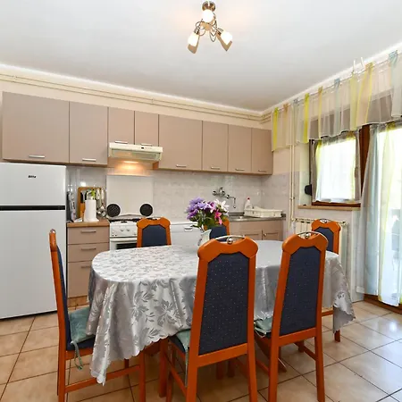 House Veli Vrh 2322 * Пула