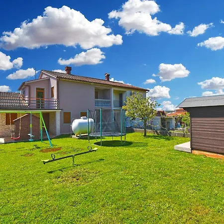 بيت للعطل House Veli Vrh 2322 بولا