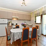 House Veli Vrh 2322 * Pula