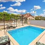 Будинок відпочинку House Veli Vrh 2322 *