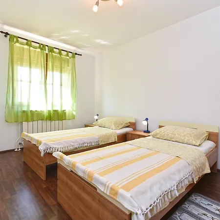 Feriehus House Veli Vrh 2322 *