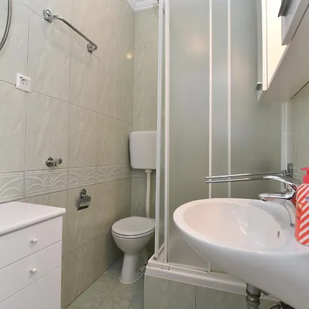 House Veli Vrh 2322 *