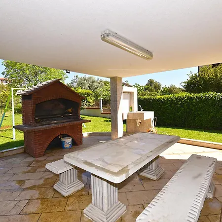 House Veli Vrh 2322 * Pula