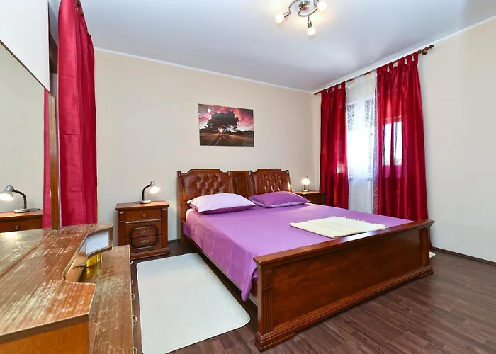 House Veli Vrh 2322 Holiday home Pula