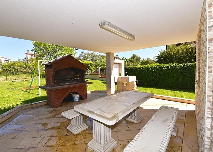 House Veli Vrh 2322 * Pula