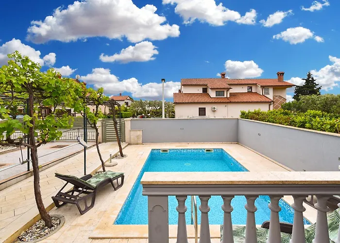 Будинок відпочинку House Veli Vrh 2322 *